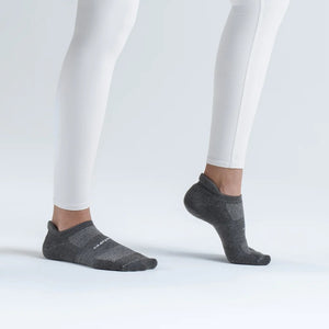 High Performance Ultra Light No Show Tab Sock gray|גרבי ריצה וספורט קצרות - Heather Grey